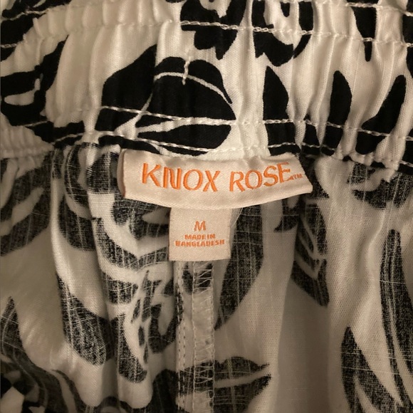 Knox Rose wide leg boho pants. Black and white. Draw string waist. Size M - Picture 3 of 4